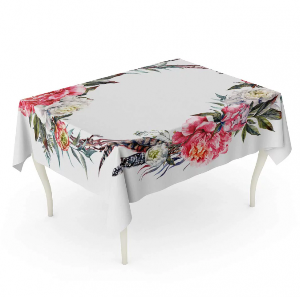 Meja dengan desain vintage dan floral yang anggun